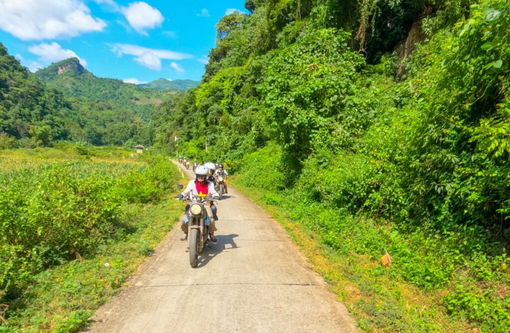 Route en direction de Bao lac lors de notre road trip a moto sur les sentiers pittoresque du Laos et du Vietnam