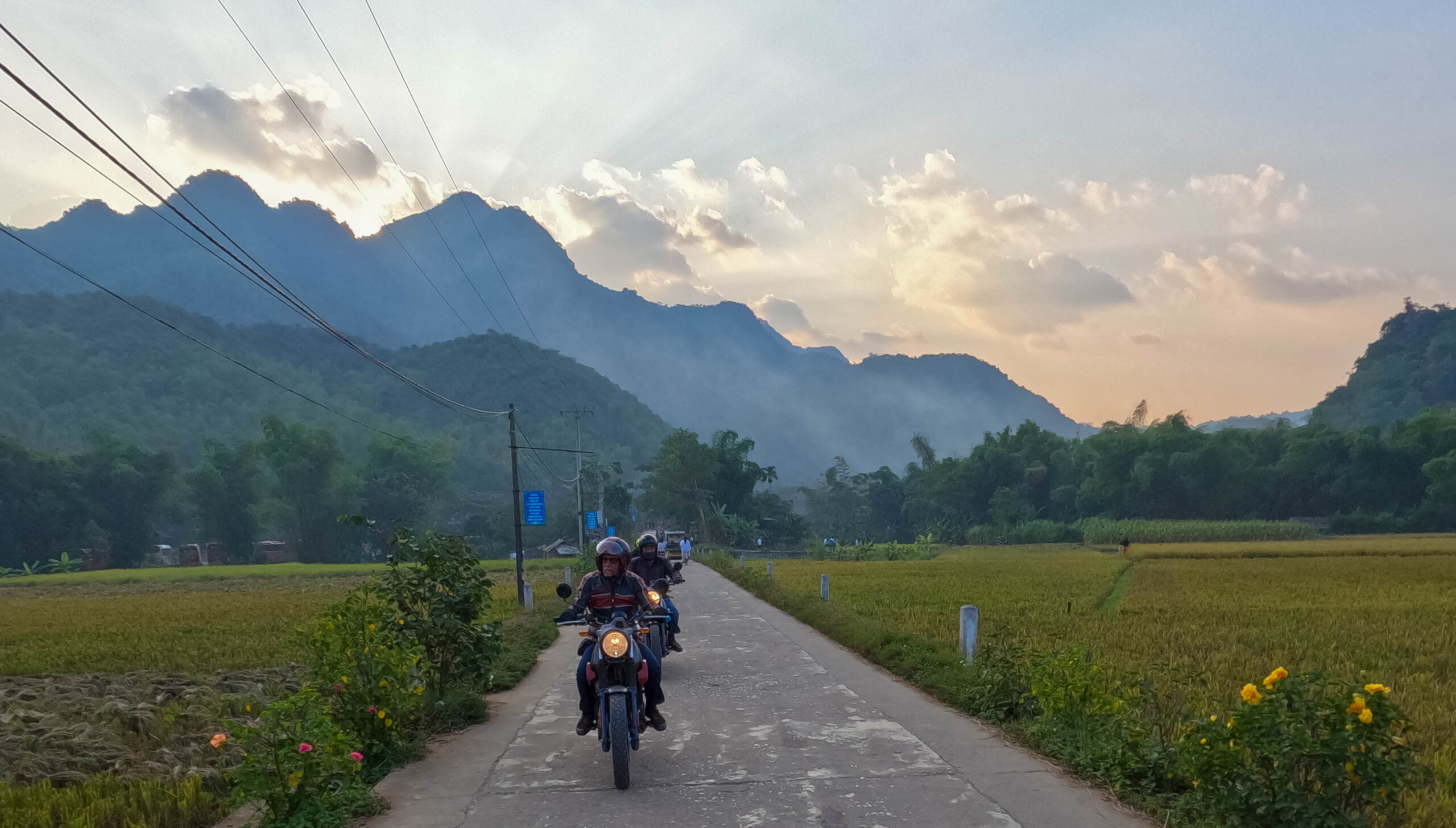 Photo lors de notre road trip a moto dans le nord du vietnam a Pulong