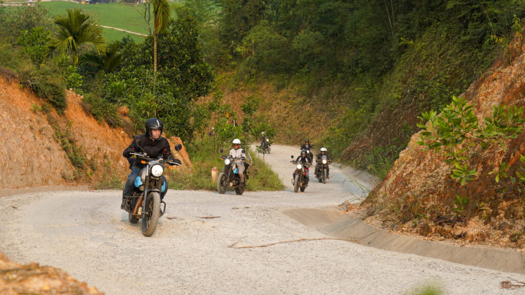 Motards en route vers Pu Luong.